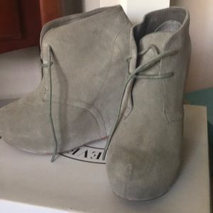Steve Madden booties